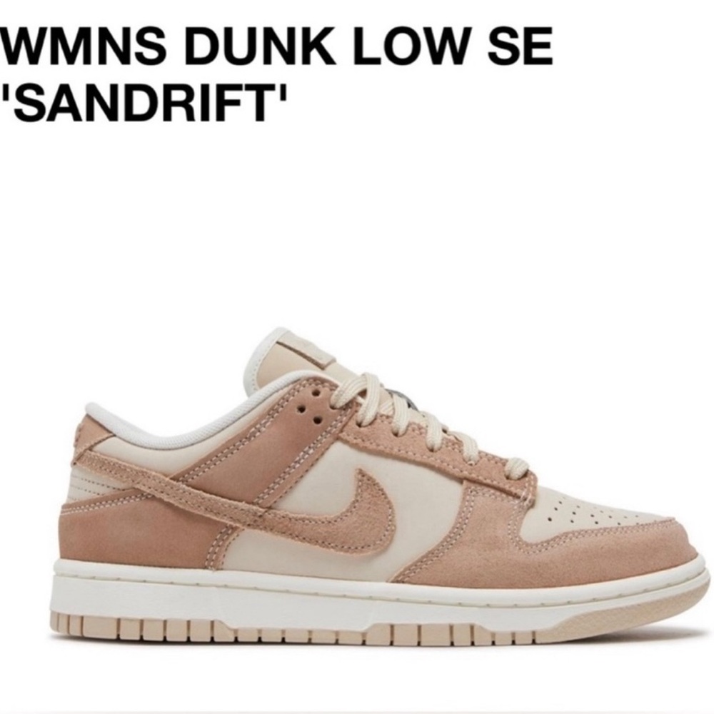 WOMENS DUNK LOW SE 'SANDRIFT